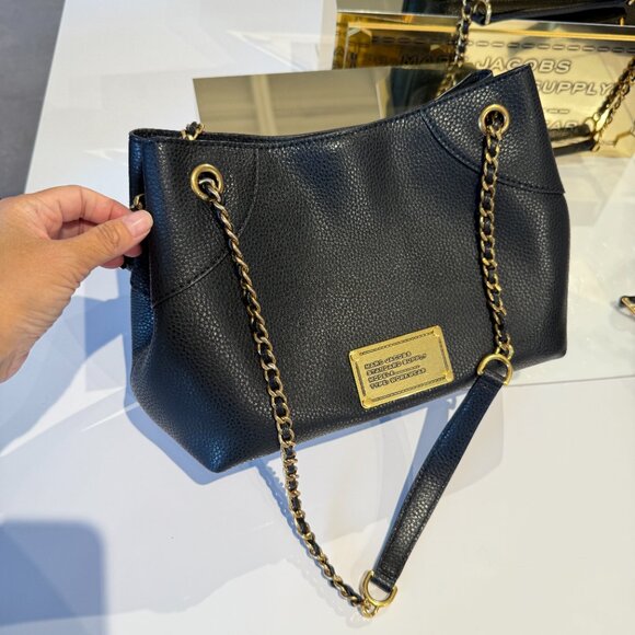 Marc Jacob The Small Plaza Tote Pebbled Leather 4F5HTT023H01 $395